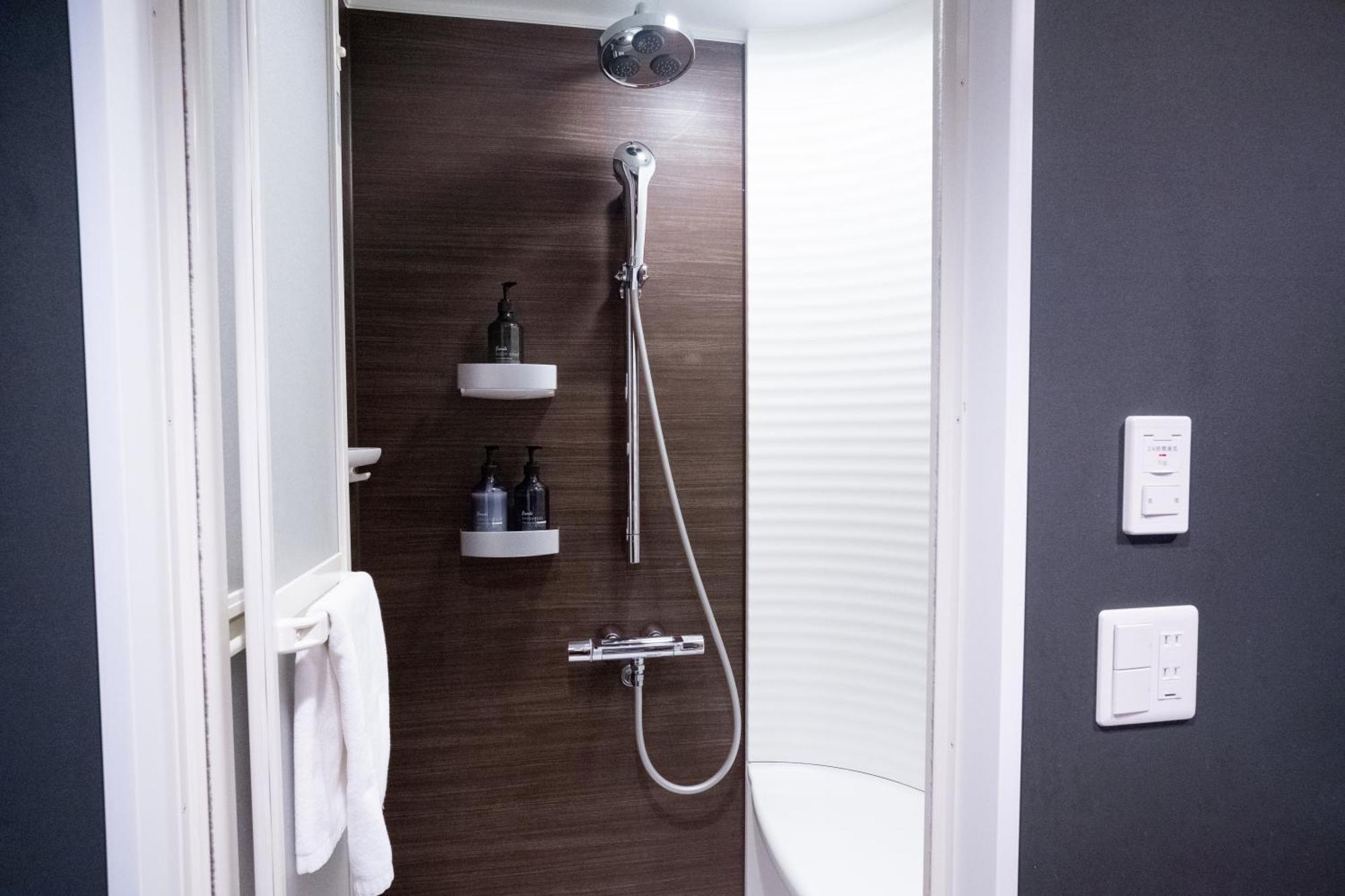 Hotel Wayfarer Shinsaibashi Ōsaka Zimmer foto