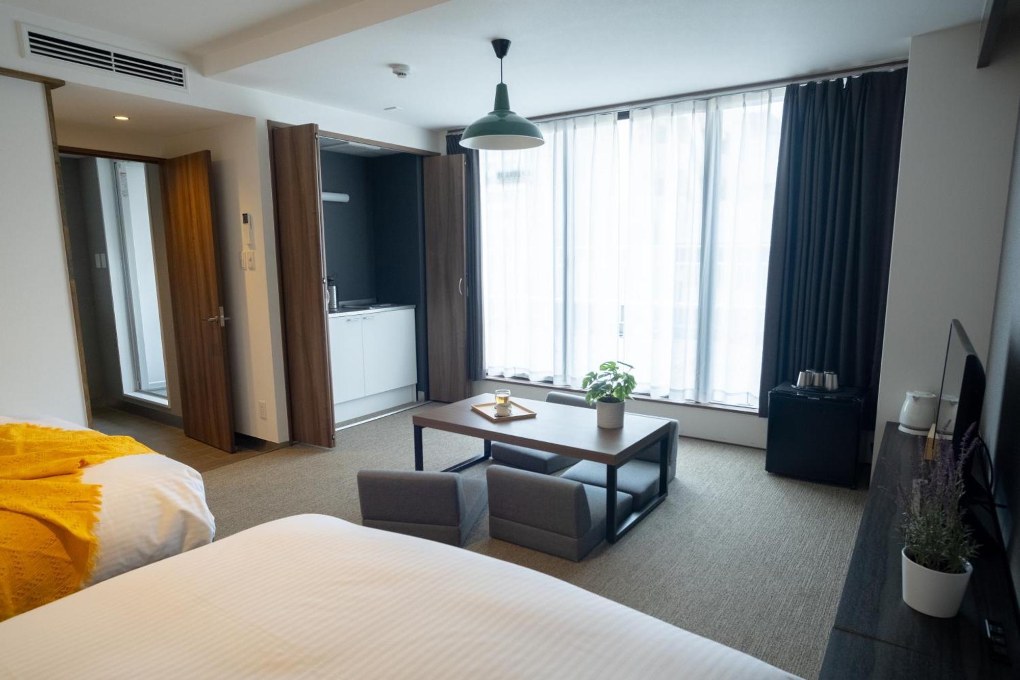 Hotel Wayfarer Shinsaibashi Ōsaka Zimmer foto